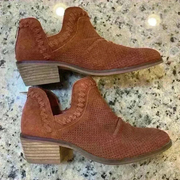 Vince Camuto Perforated Suede Ankle Booties - Picture 6 of 7